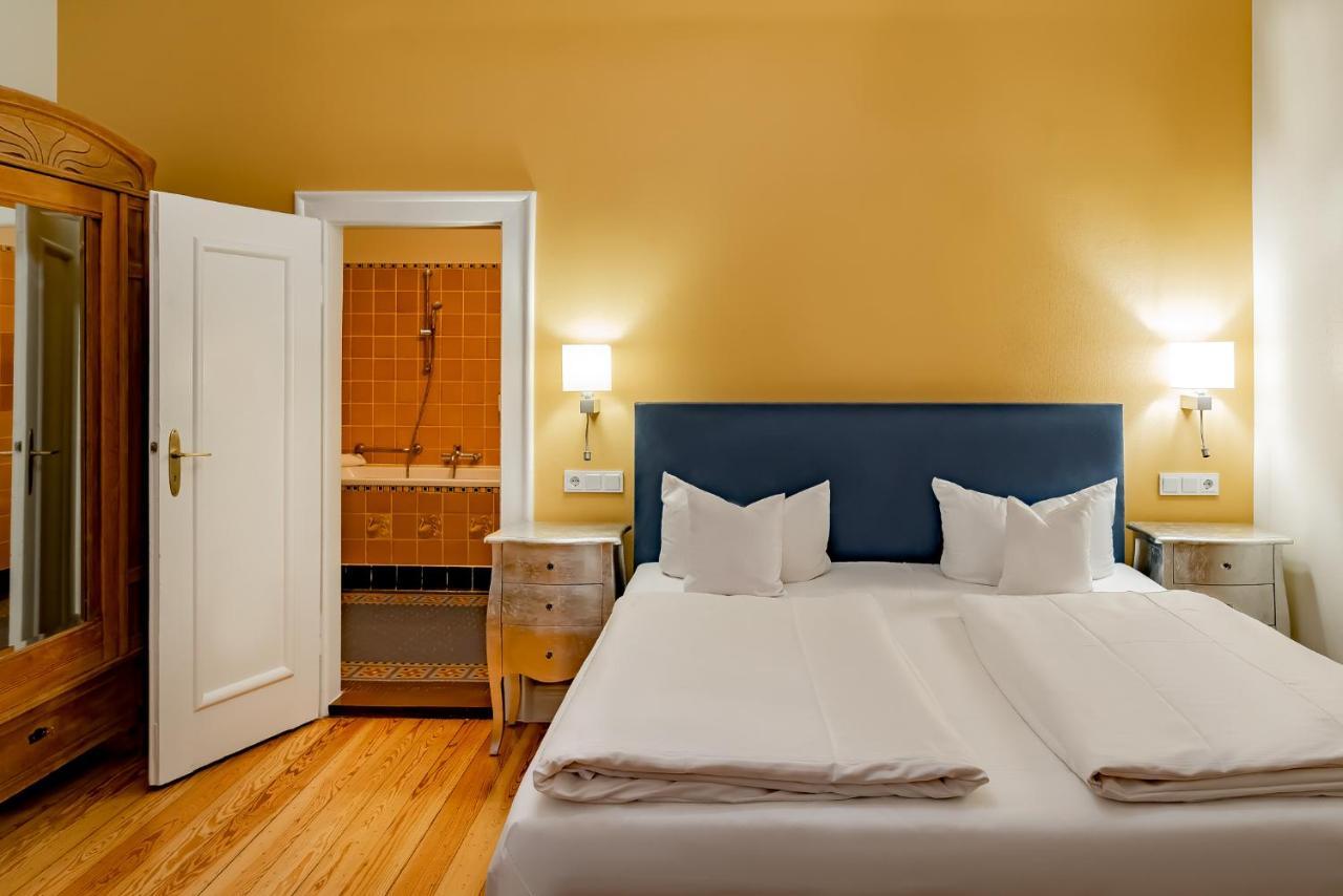 Romantik Jugendstilhotel Bellevue Трабен-Трарбах Экстерьер фото